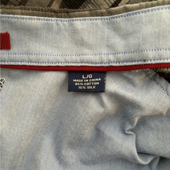 Tommy Bahama Large Button Down - Picture 3 of 3